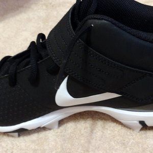 NIKE FORCE TROUT 7 KEYSTONE Cleats Size 7.5 Black White NEW IN BOX